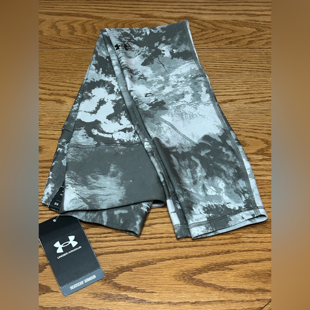 Under Armour Black and Gray Tie-Dye Leggings NWT Size XS